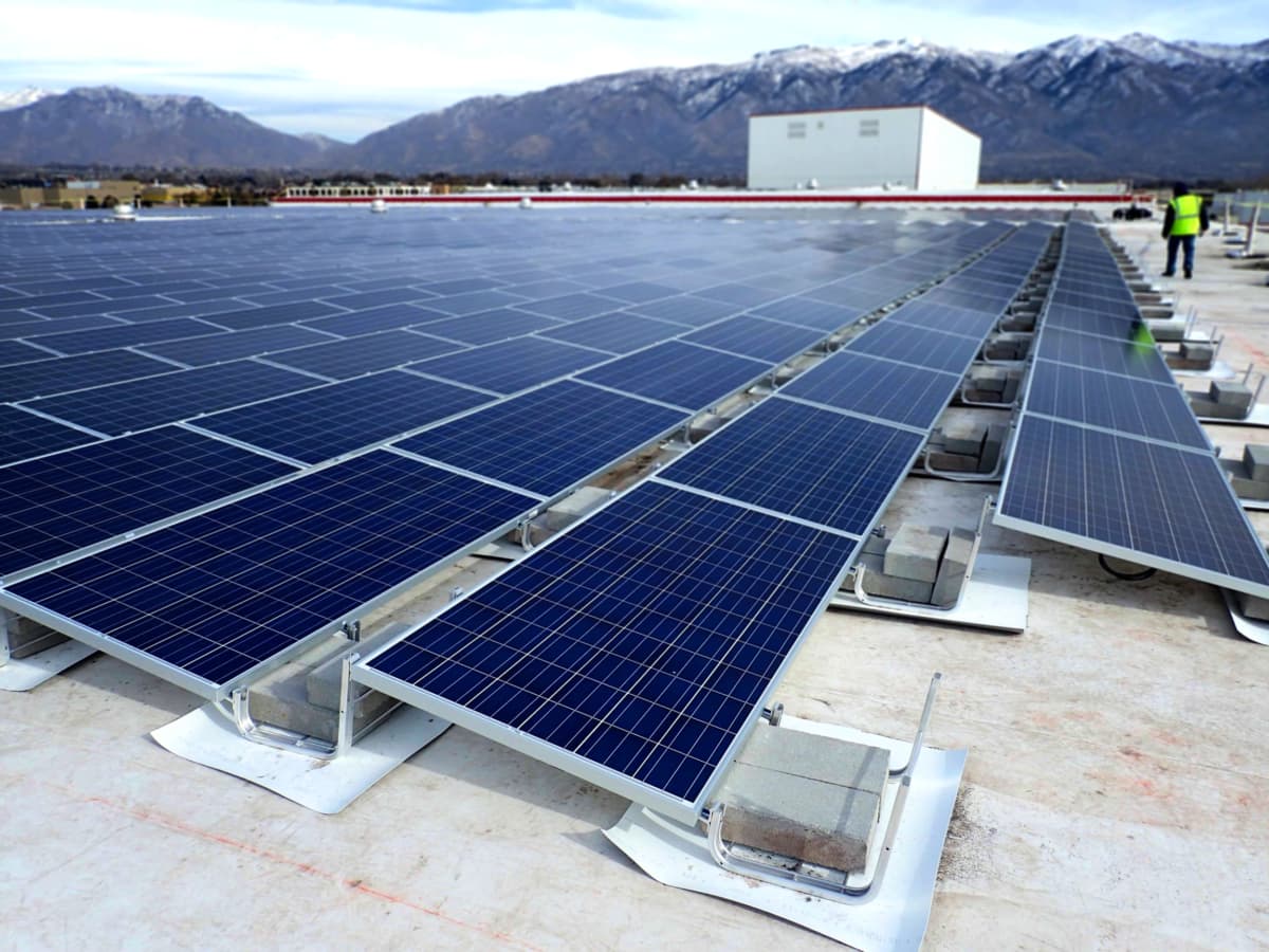 Row or solar panels 200x900